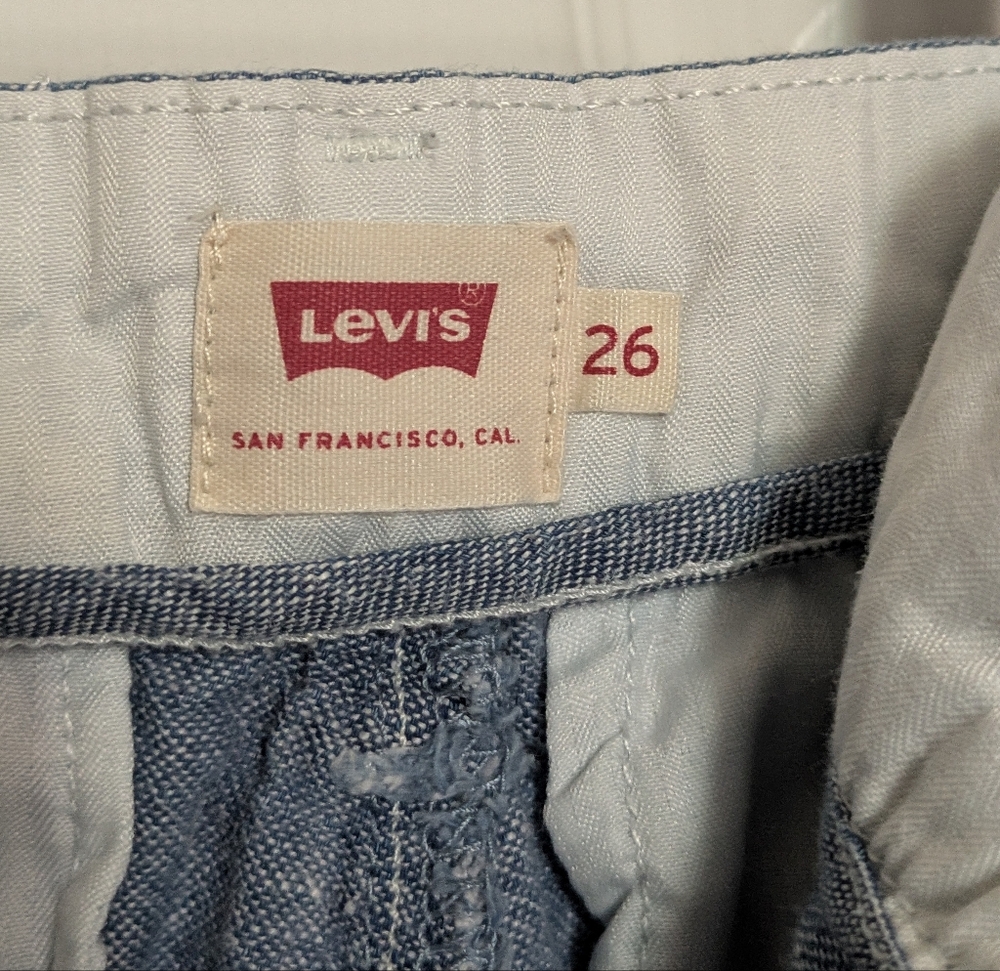 Levi's Women's Linen Blend Lightweight Tapered Ankle Blue Pants  Size 26 Casual - Picture 6 of 6